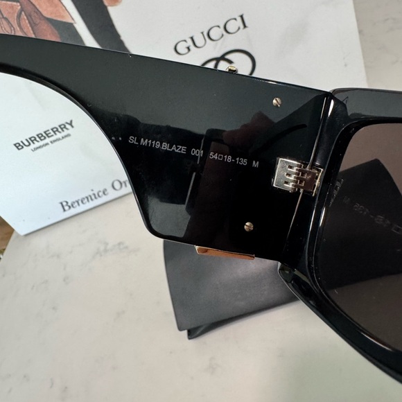 SALE🤍Yves Saint Laurent blaze logo Black Sunglasses - Picture 9 of 16